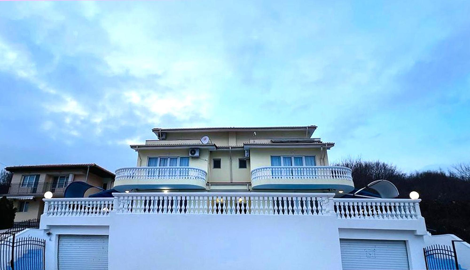 Villa Sorento Italian Neoclassica บัลชิค ภายนอก รูปภาพ